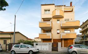 Beautiful Apartment In Rimini With Wifi And 2 Bedrooms